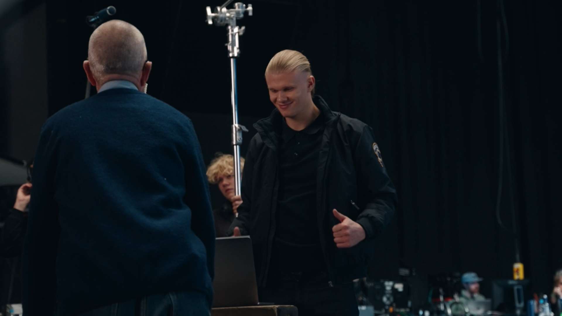 因地制宜地 因地制宜地